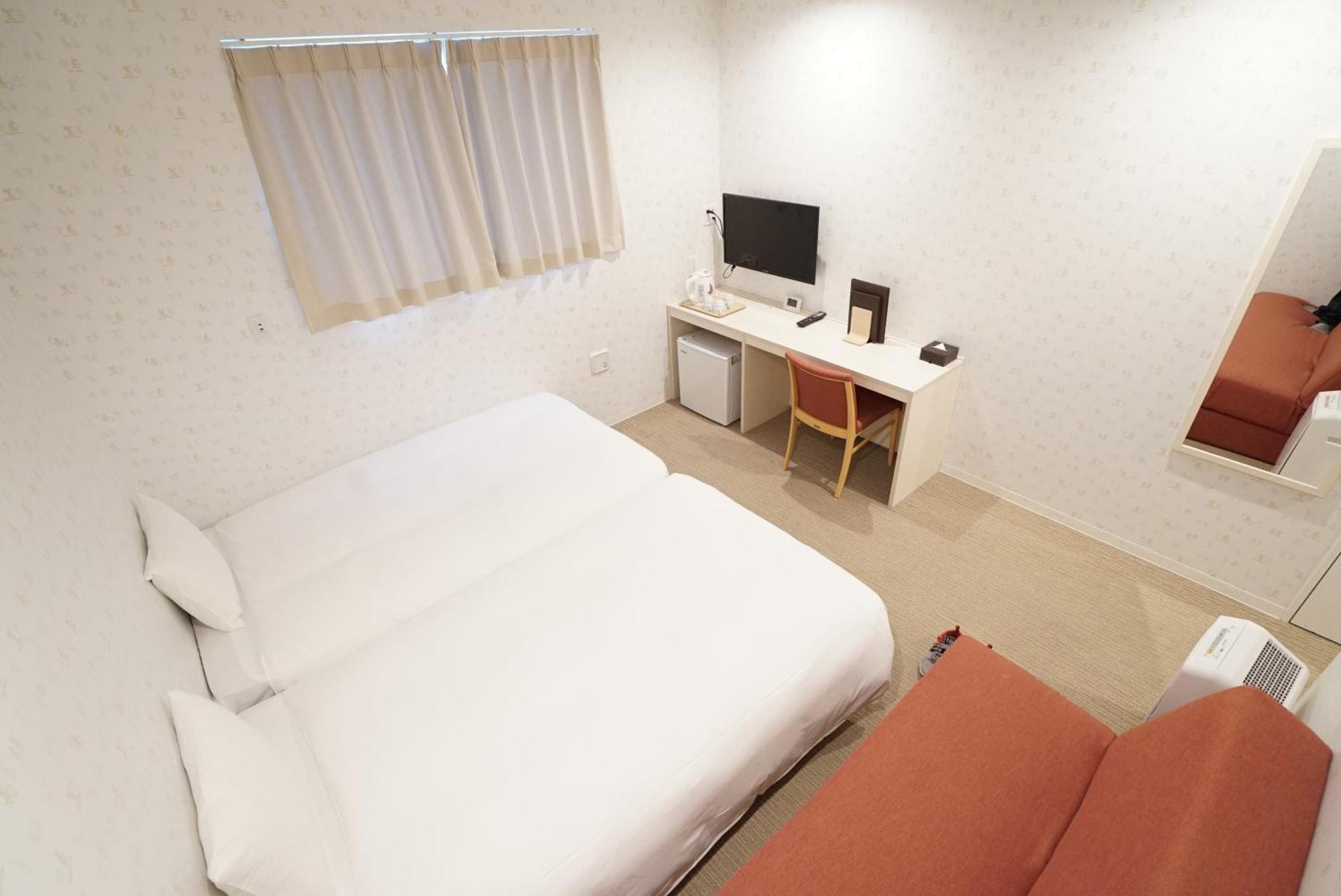 Urayasu Cvs Bay Hotel New Building מראה חיצוני תמונה